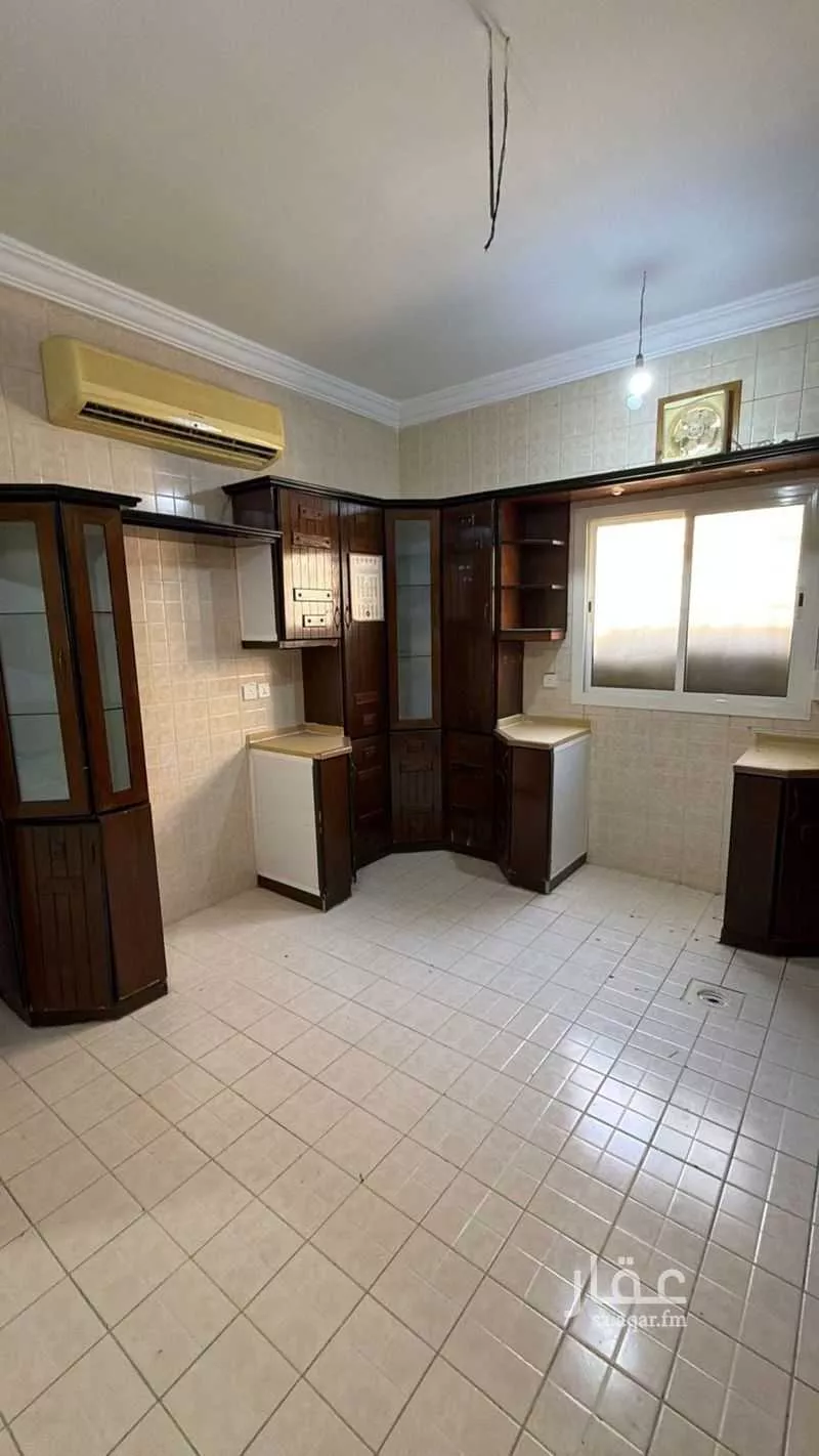 شقة 6 غرف في السلامة 3