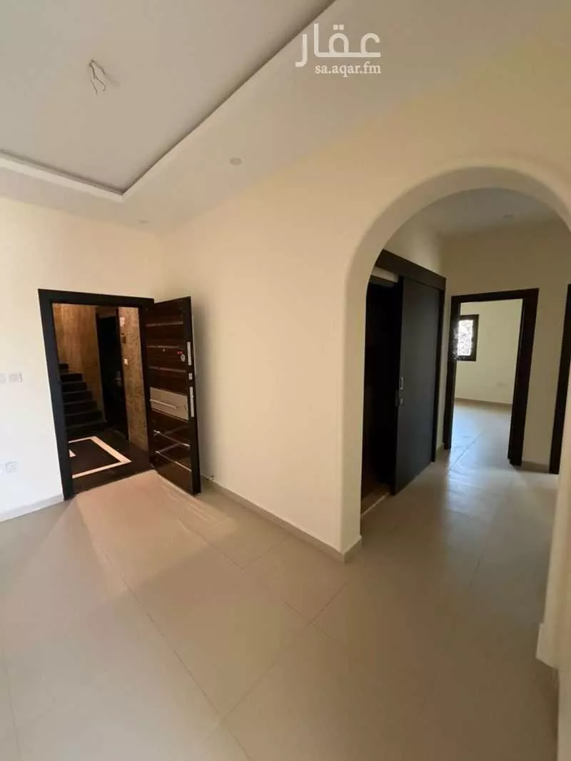 شقة 3 غرف في الروضة 3