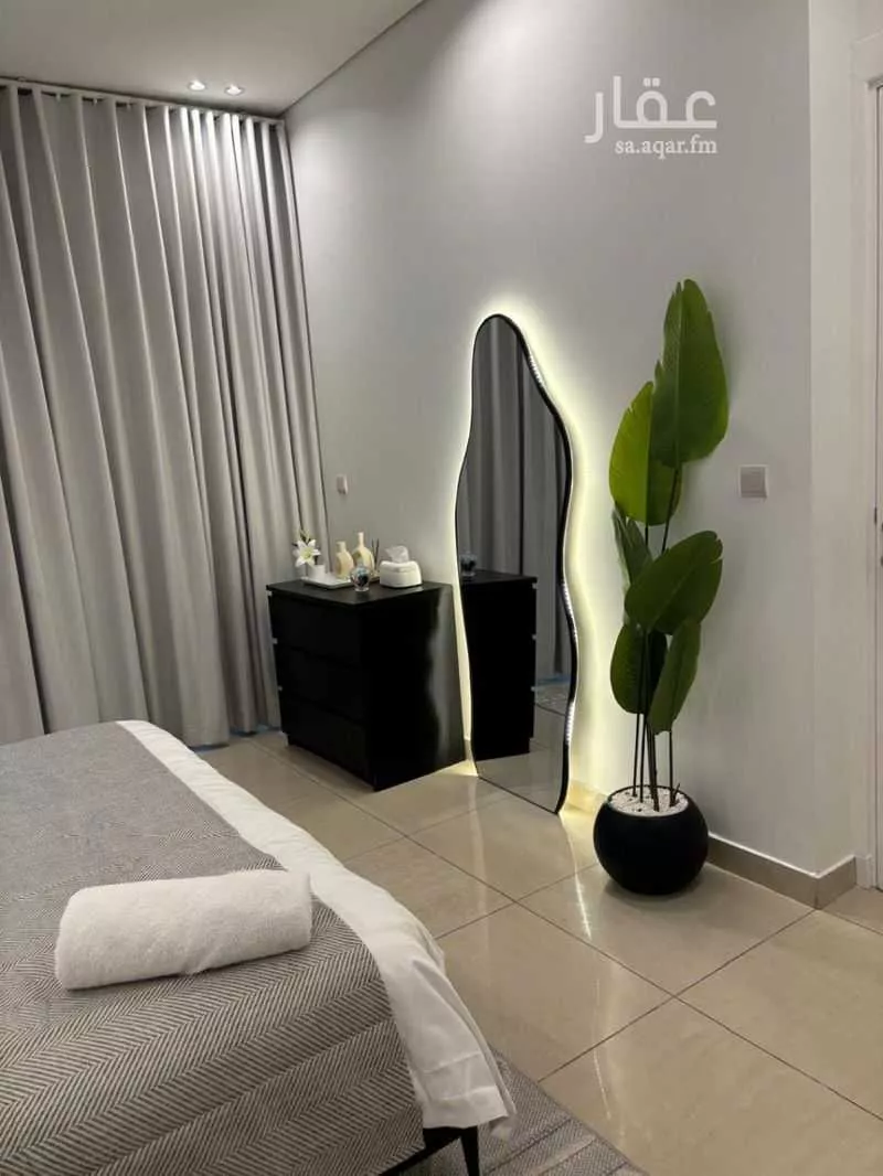 2 bedroom apartment in Al Shati 4