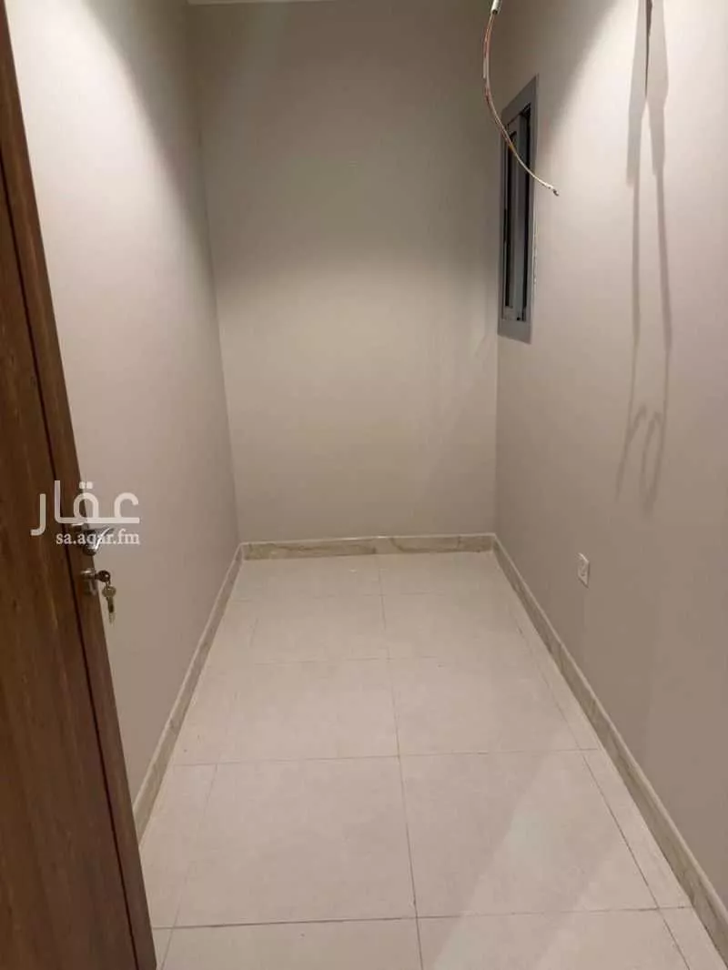 شقة 6 غرف في الصوارى 3