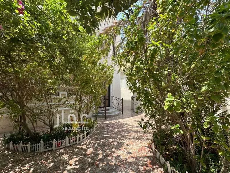 فيلا 5 غرف في التحلية 2