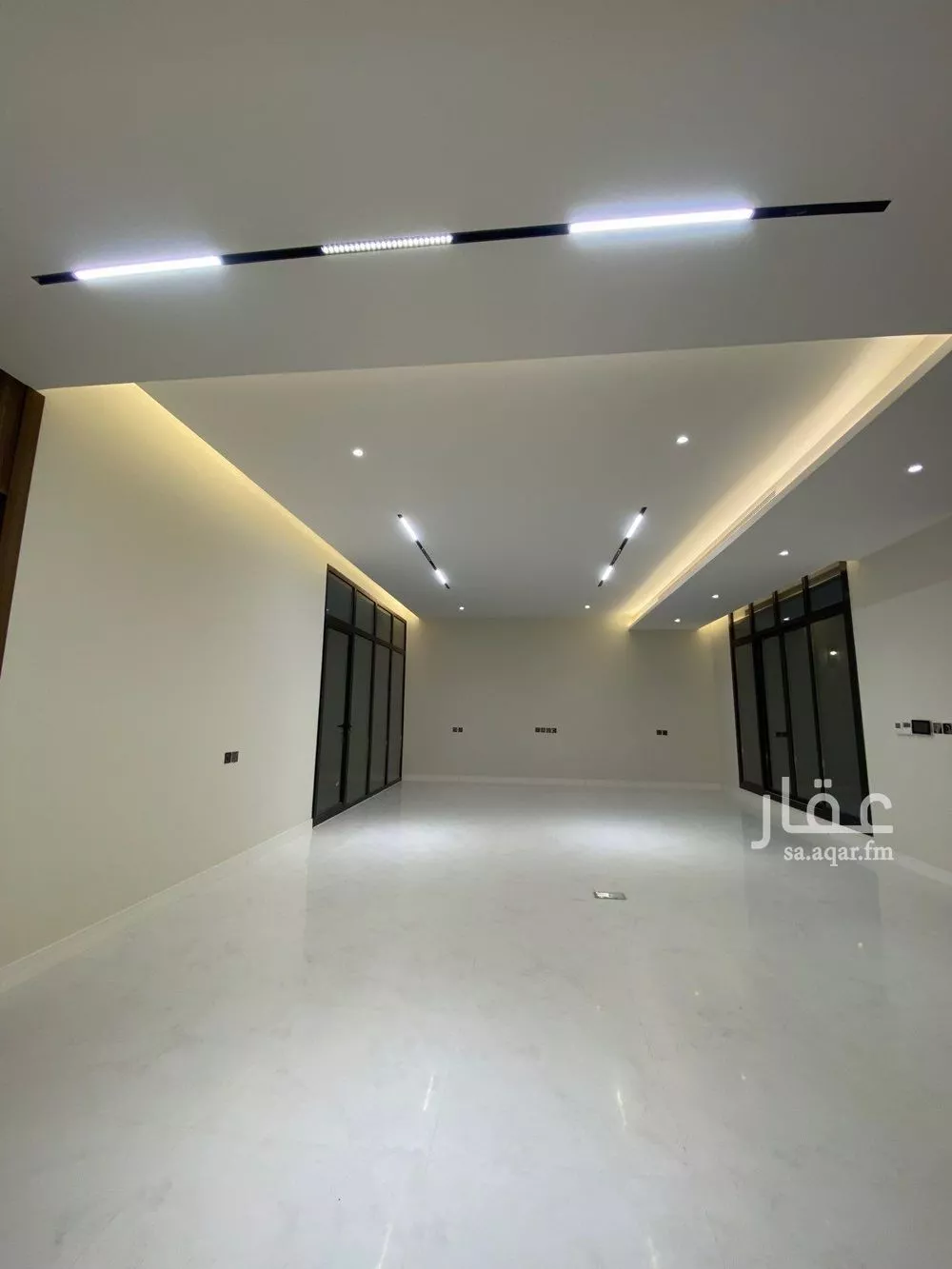 6 bedroom villa in Al Mahdiyyah 2