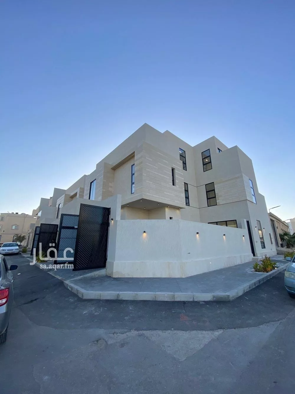 6 bedroom villa in Al Mahdiyyah 1