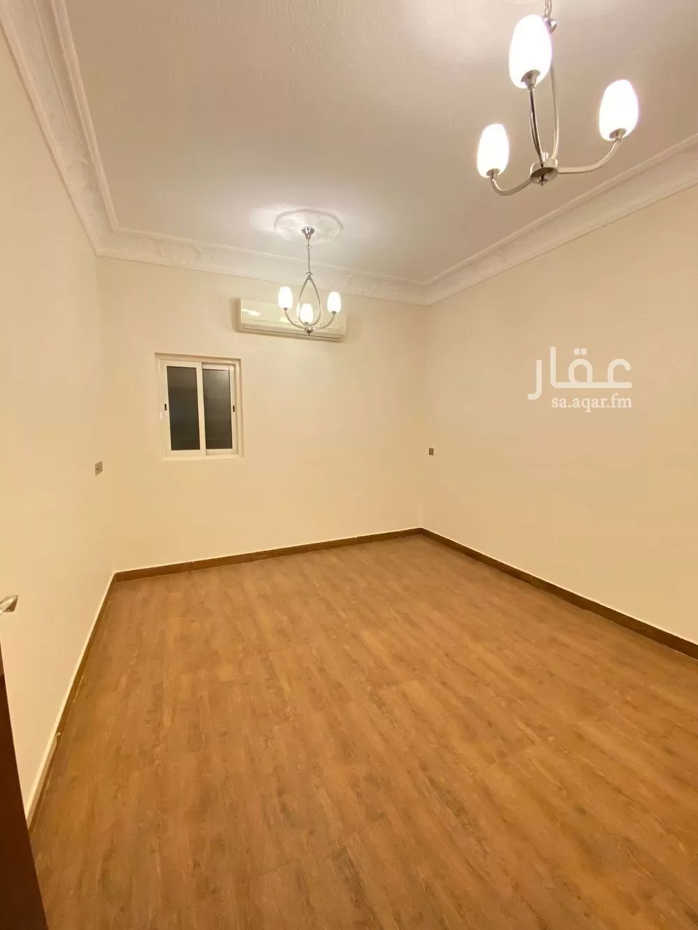 شقة 4 غرف في الياسمين 3