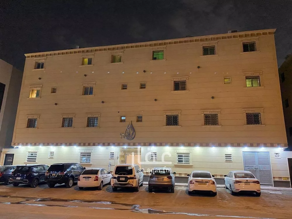 5 bedroom apartment in Dhahrat Laban 1