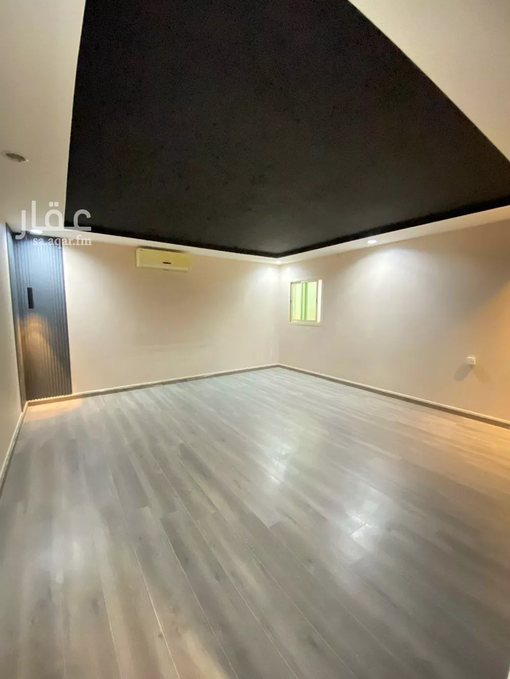 شقة 4 غرف في الملقا 4