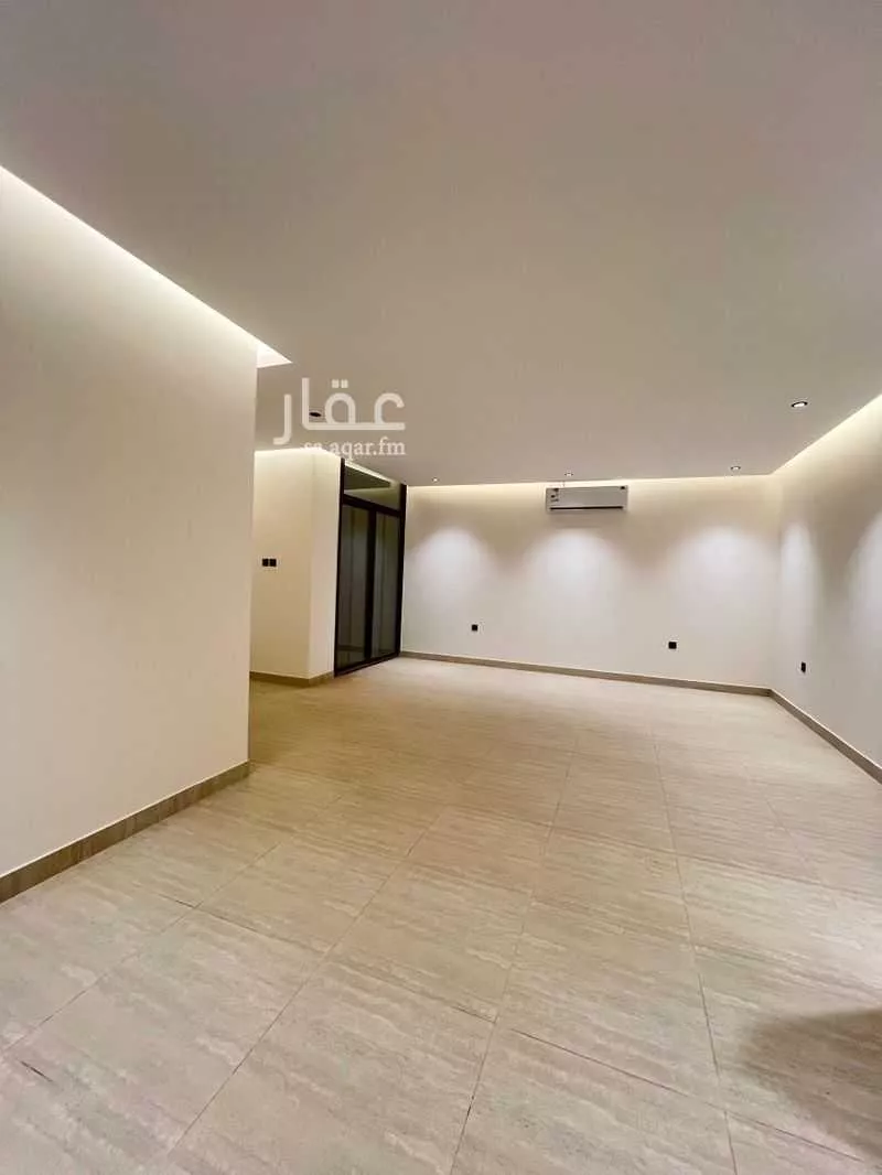 4 bedroom villa in Tuwaiq, Riyadh 11