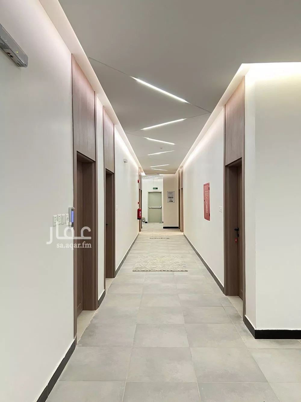 مكتب 750 م² في العارض 4