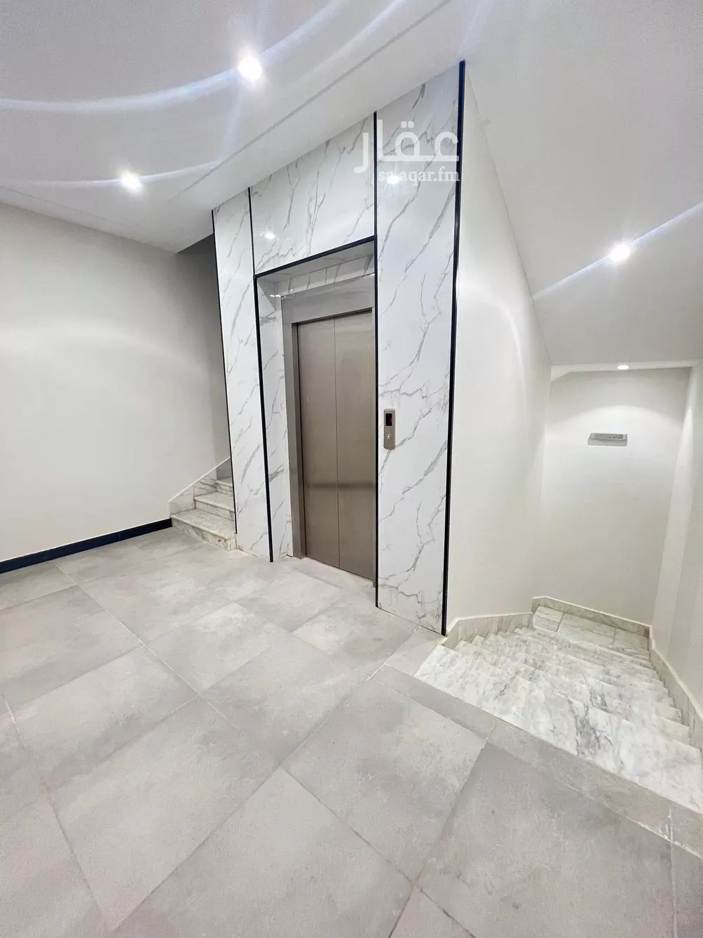 مكتب 750 م² في العارض 3