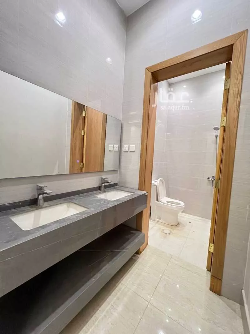 فيلا 8 غرف في الجنادرية 4