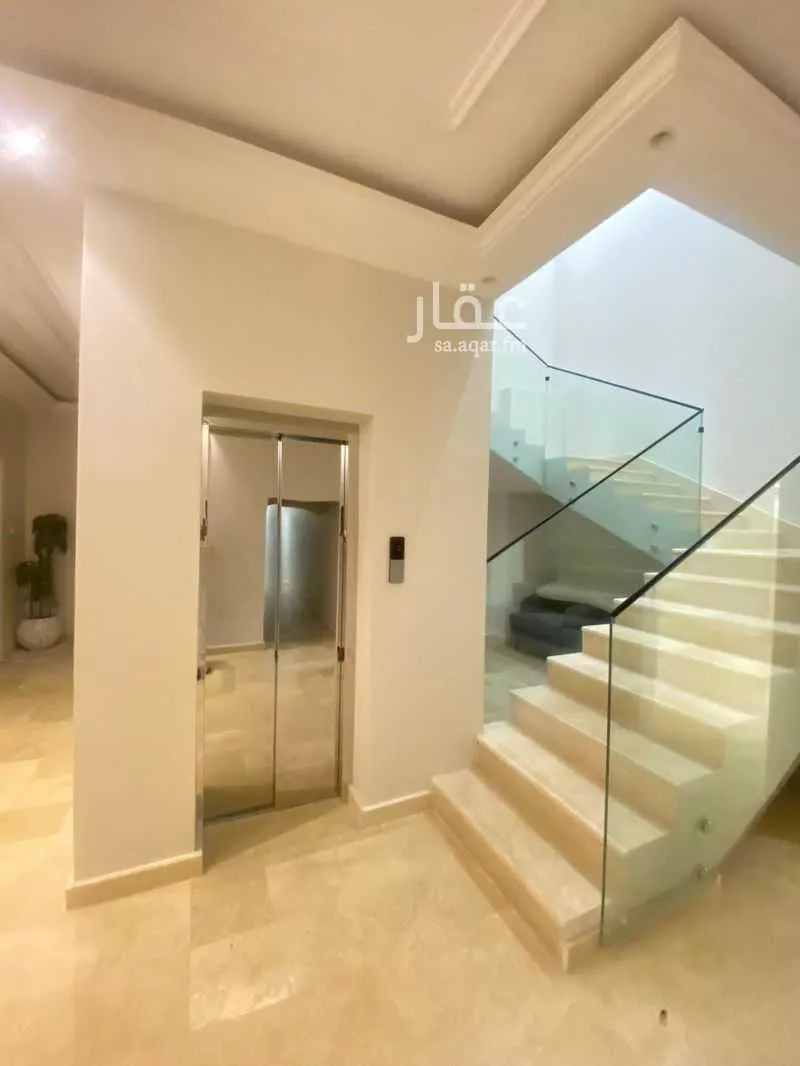 5 bedroom villa in Al Qairawan, Riyadh 22