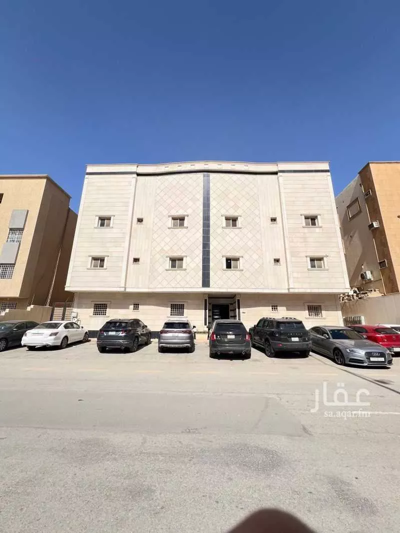 3 bedroom apartment in Al Aqiq 1
