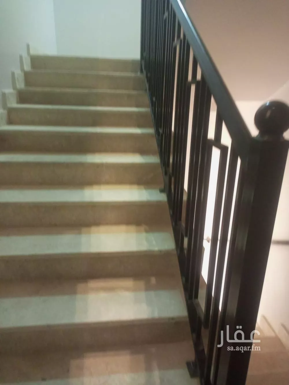 دور 4 غرف في السعادة 5