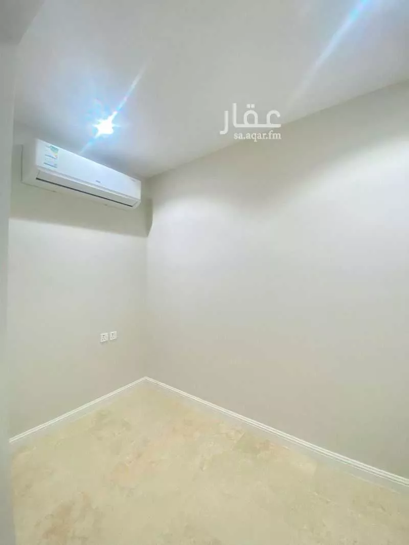 5 bedroom villa in Al Qairawan, Riyadh 18