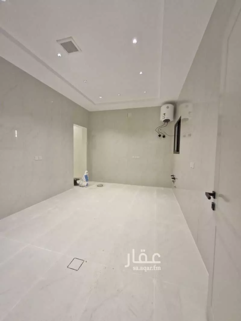 فيلا 6 غرف في العريجاء الوسطى 2