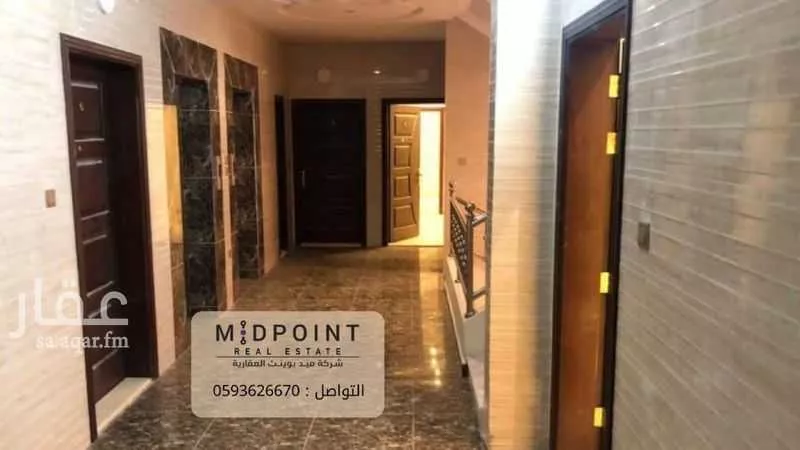 عمارة 945 م² في الربوة 5