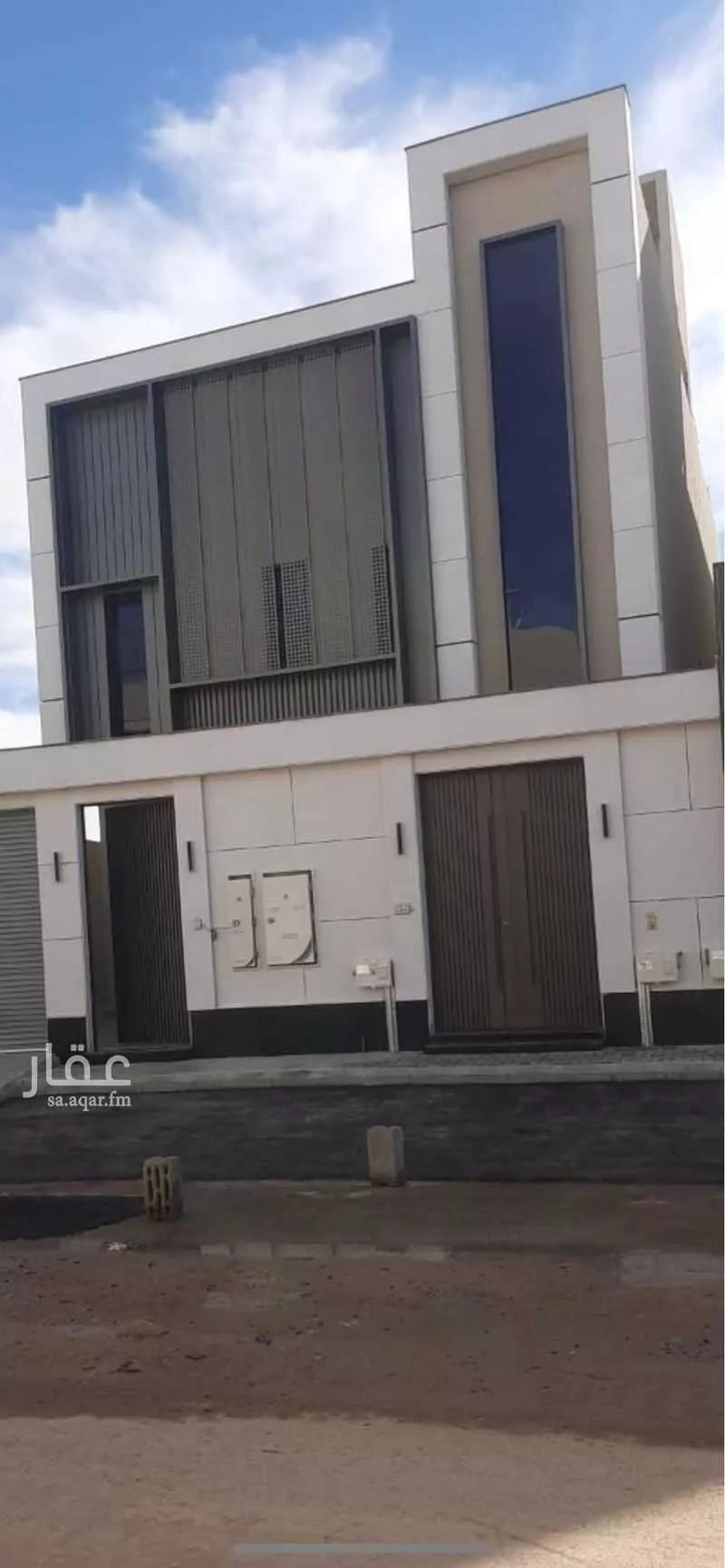 دور 4 غرف في الجنادرية