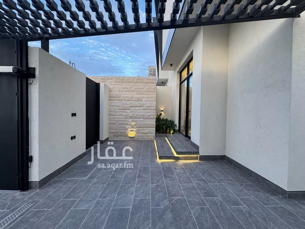 فيلا 5 غرف في النرجس 4