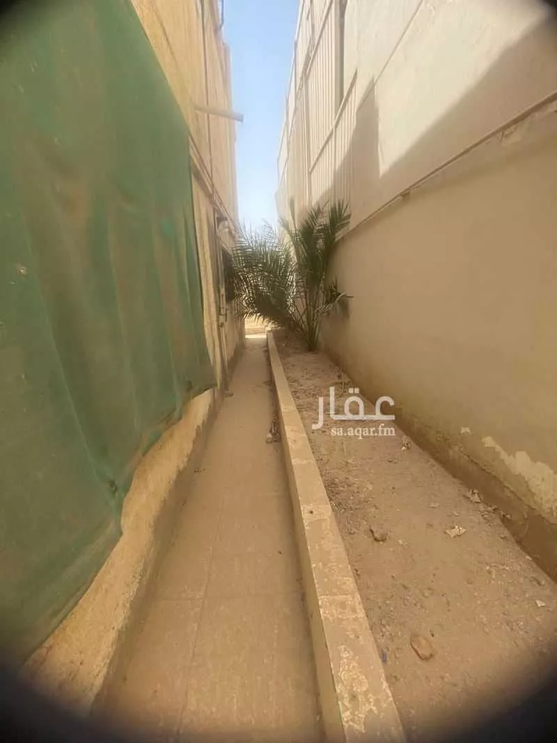 فيلا 7 غرف في الملز 4