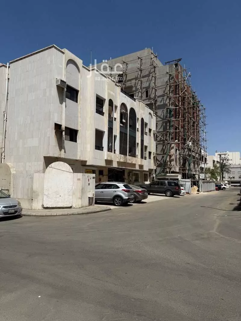 عمارة 550 م² في الروضة 5