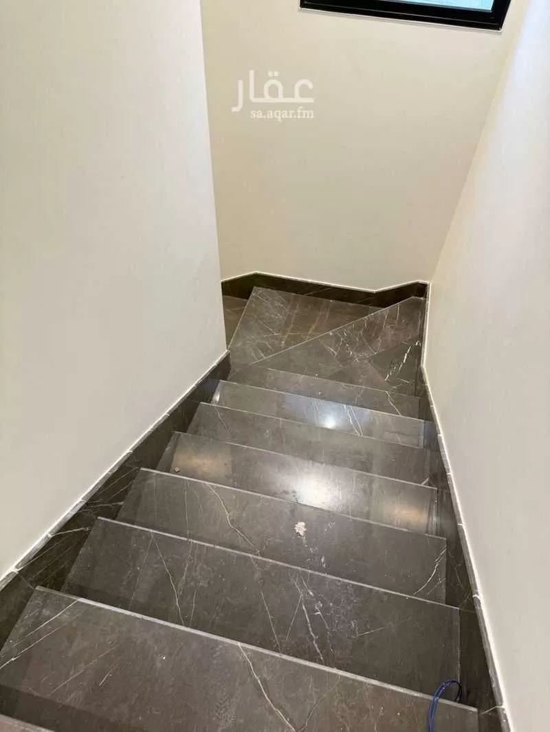 فيلا 4 غرف في الشعلة، الدمام 12