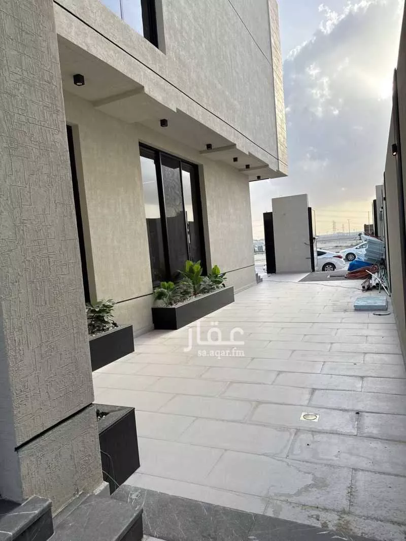 فيلا 4 غرف في الشعلة، الدمام 9