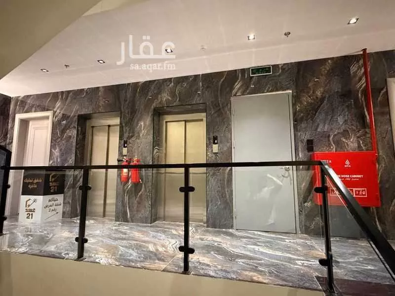 شقة 6 غرف في الحمرا 3