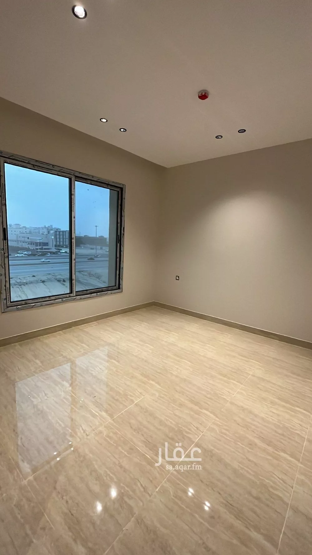 شقة 5 غرف في المنتزه 4