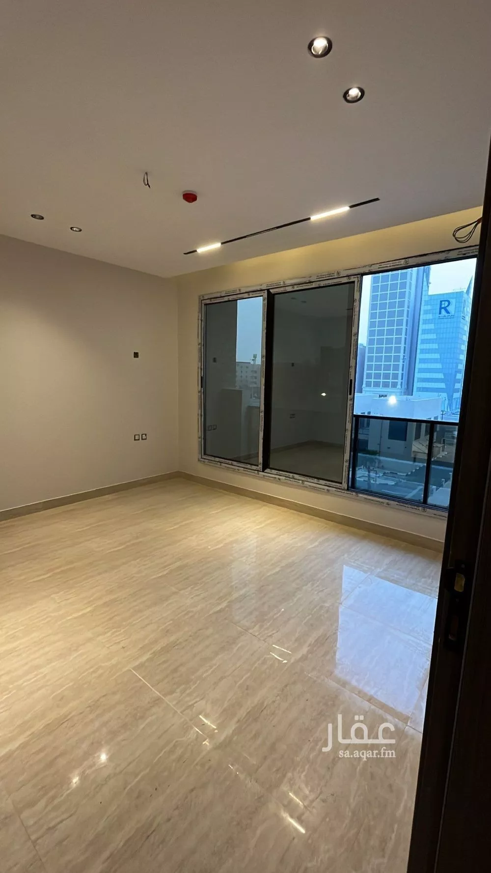 شقة 5 غرف في المنتزه 1