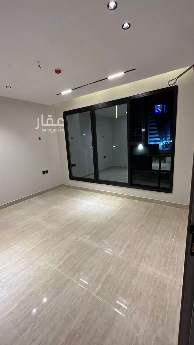 شقة 5 غرف في البساتين 5