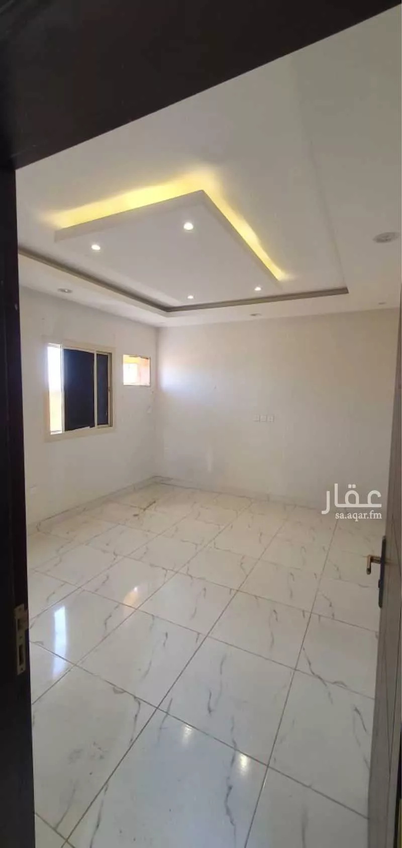 شقة 4 غرف في طيبة 5