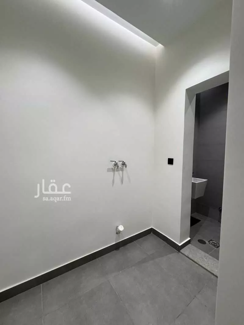 شقة 4 غرف في الريان 4