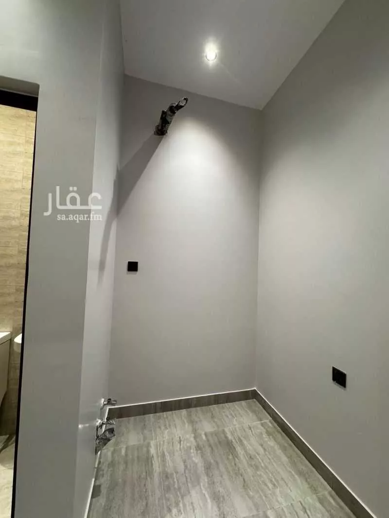 شقة 6 غرف في النزهة 5