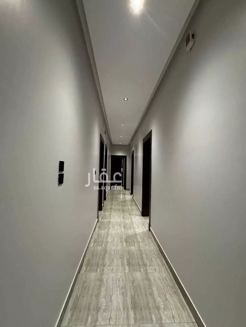 شقة 6 غرف في النزهة 3