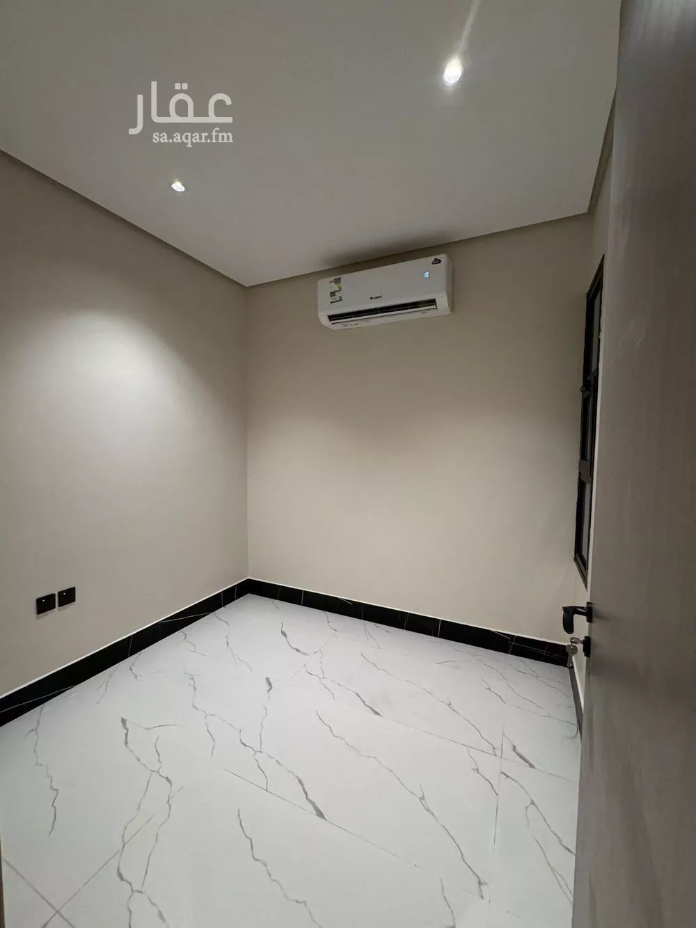 5 bedroom apartment in Ash Shati Al Gharbi, Eastern Province 13