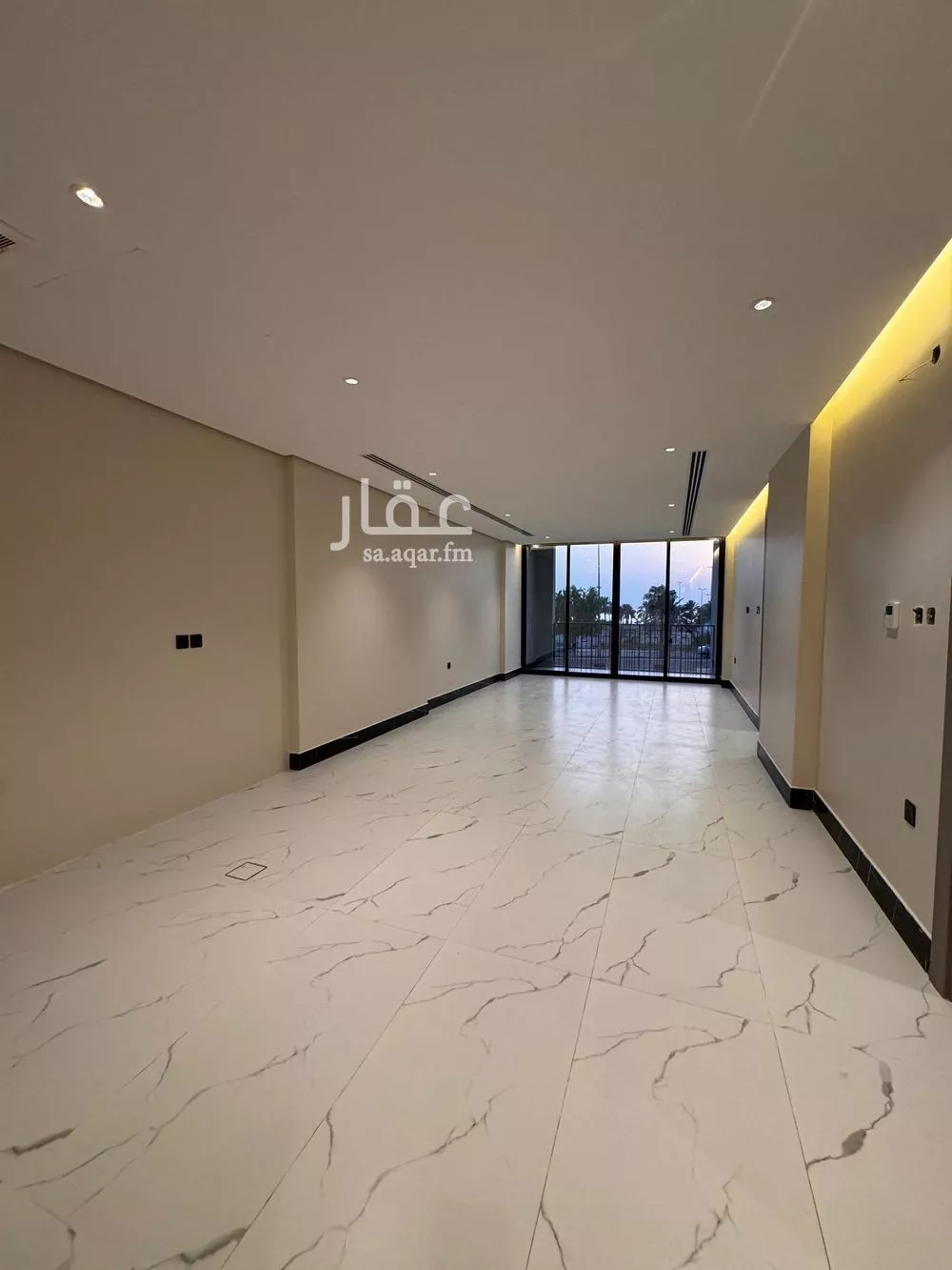 5 bedroom apartment in Ash Shati Al Gharbi, Eastern Province 9