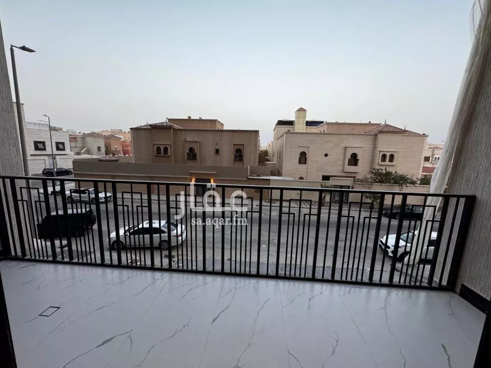 5 bedroom apartment in Ash Shati Al Gharbi, Eastern Province 8