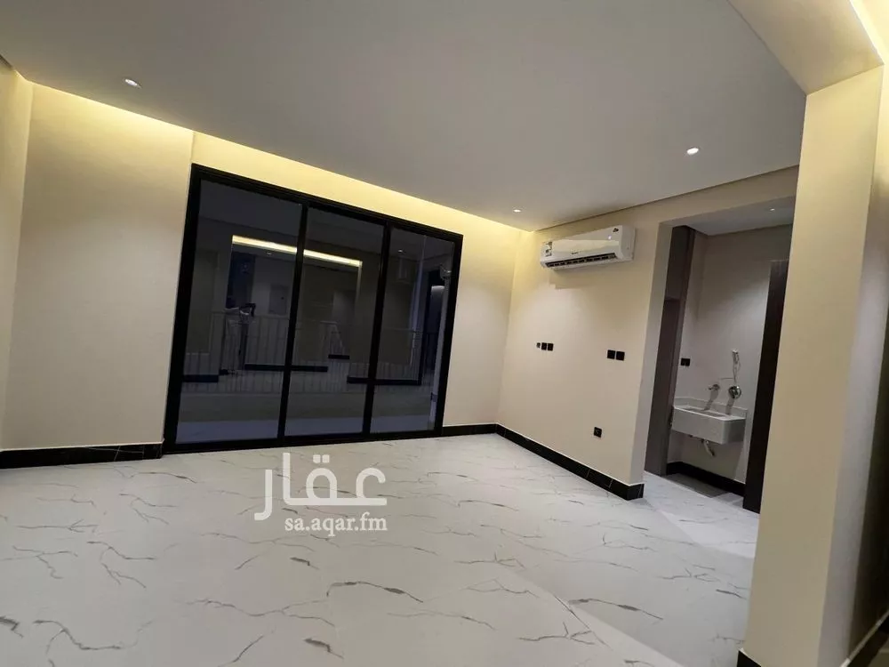 5 bedroom apartment in Ash Shati Al Gharbi, Eastern Province 10