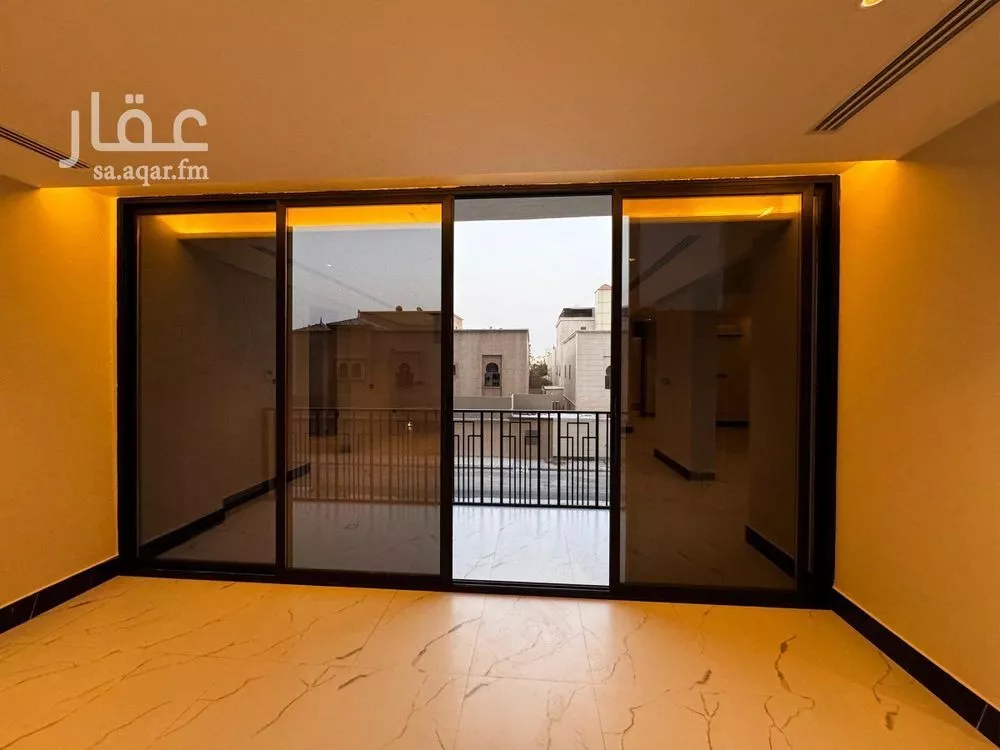 5 bedroom apartment in Ash Shati Al Gharbi, Eastern Province 7