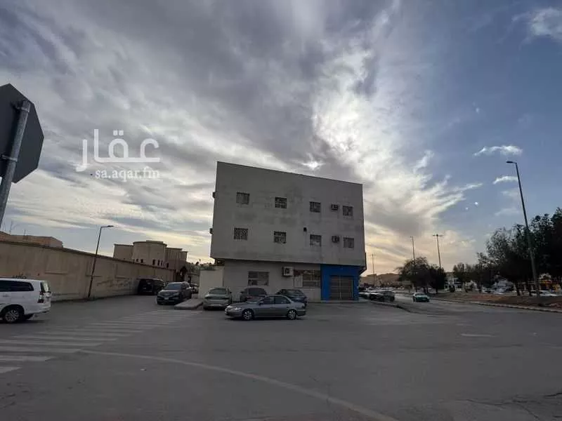 عمارة 767 م² في ام الحمام الغربي 5