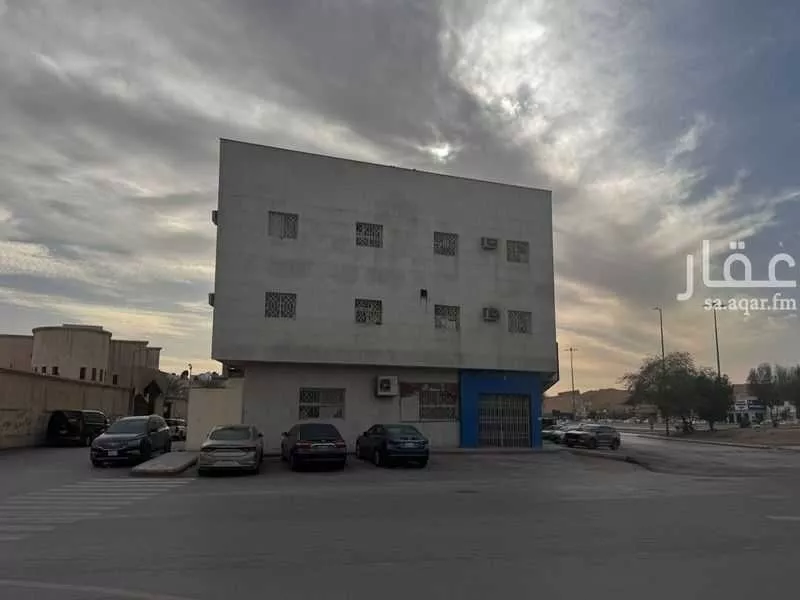 20 bedroom building in Umm Al Hamam Al Gharbi, Riyadh 6