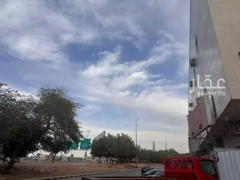 عمارة 592 م² في ام الحمام الغربي 4