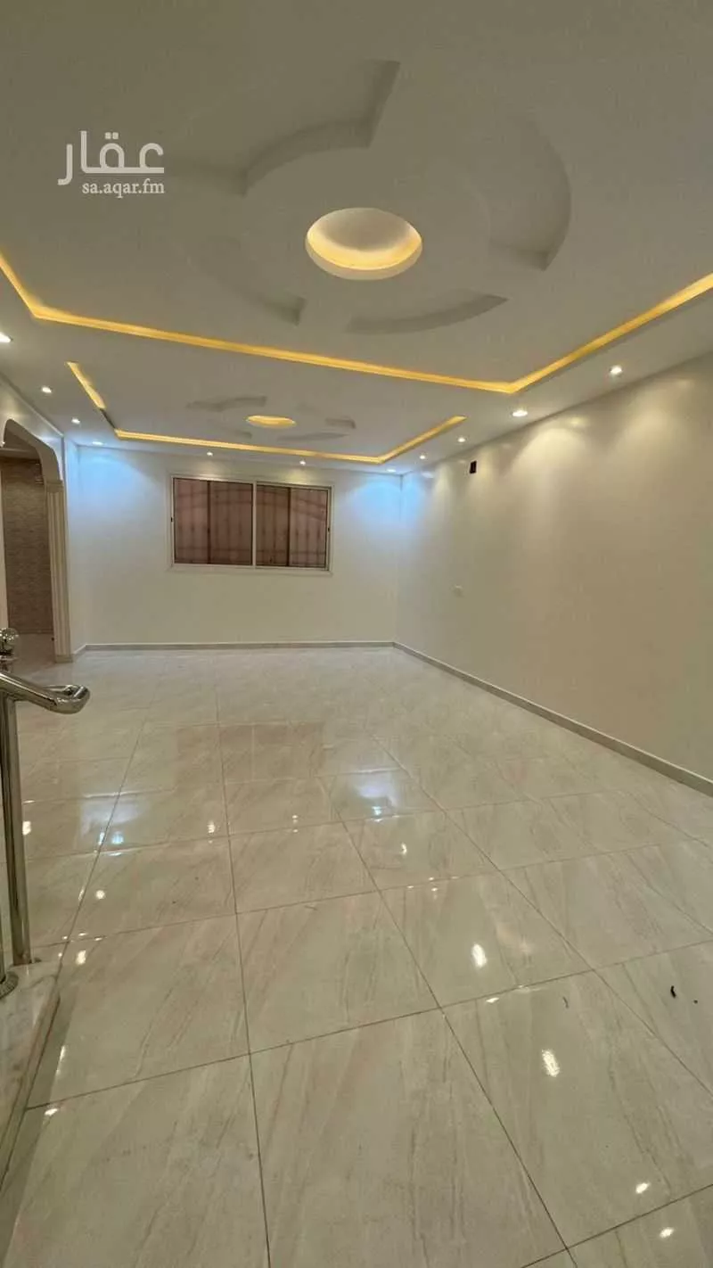 فيلا 5 غرف في ظهرة لبن 3