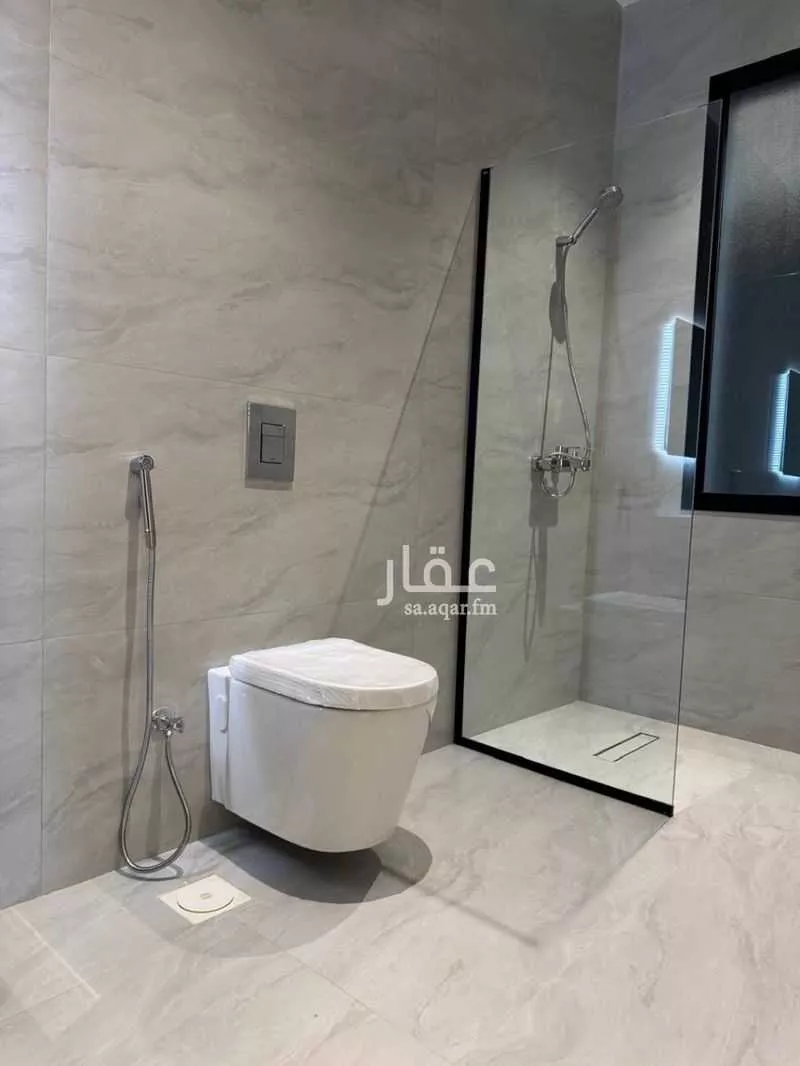 فيلا 13 غرف في طيبة 1