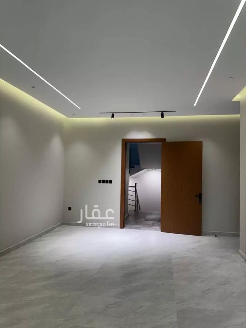 فيلا 13 غرف في طيبة 4