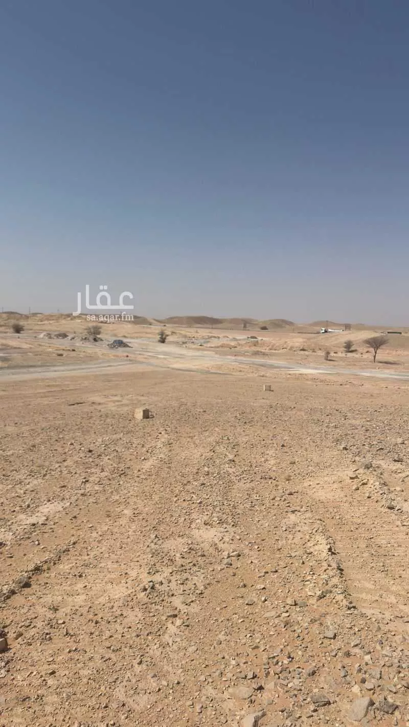 أرض 387 م² في بنبان 5