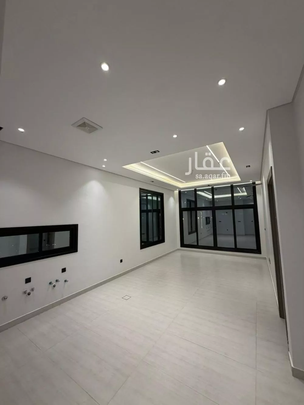 شقة 4 غرف في النزهة 3