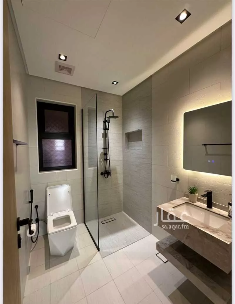 شقة 4 غرف في الحمرا 2