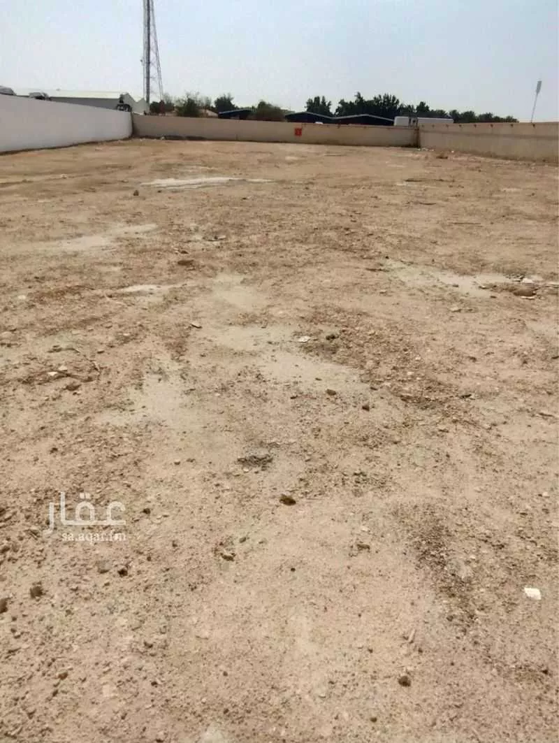 مستودع 2900 م² في المنصورية 1