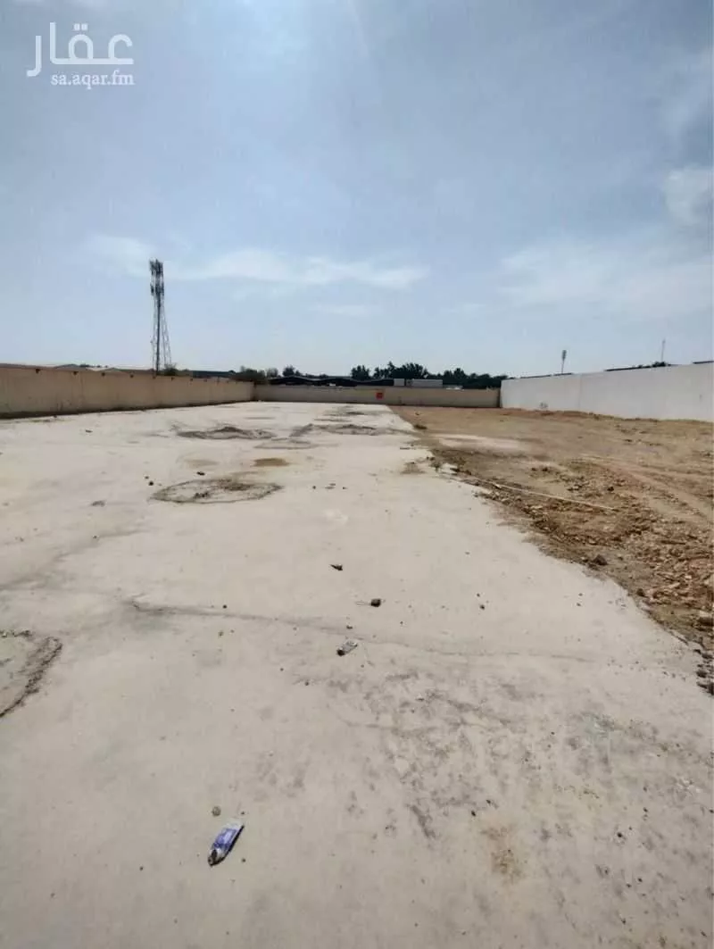 مستودع 2900 م² في المنصورية 2